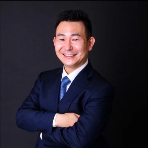 代表取締役 清水 智彰